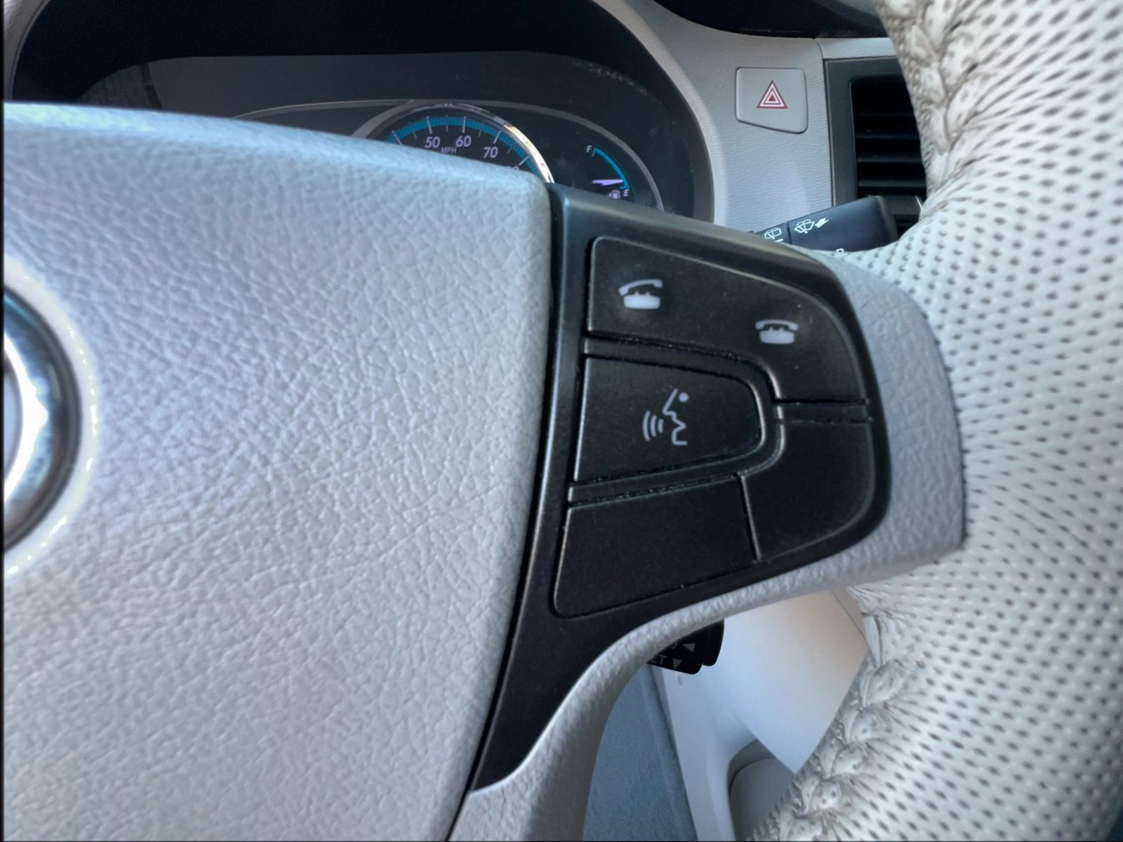 Used 2011 Toyota Sienna XLE w/ Premium Pkg FWD image 19