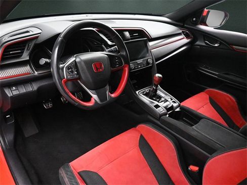 Used 2018 Honda Civic Type R image 10