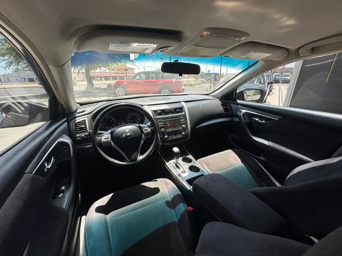 Used 2013 Nissan Altima 2.5 SV FWD image 15