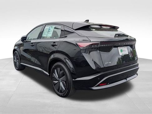 Used 2023 Nissan Ariya AWD image 5