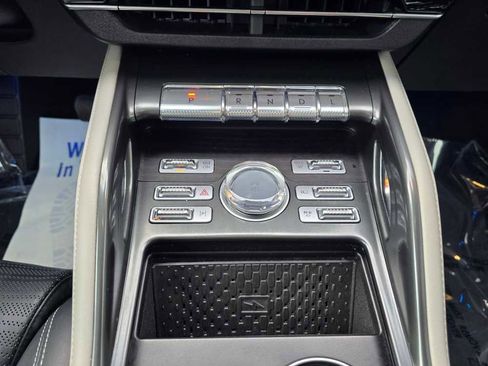 Used 2024 Lincoln Nautilus Reserve w/ Equipment Group 203A image 25