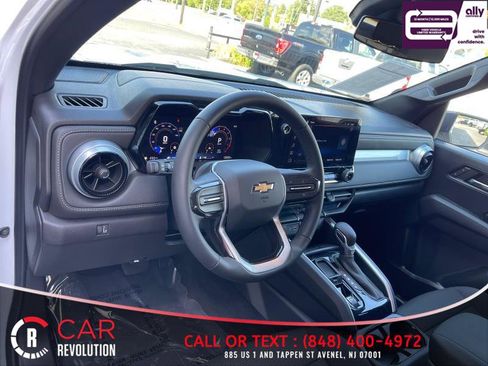 Used 2024 Chevrolet Colorado LT RWD image 13