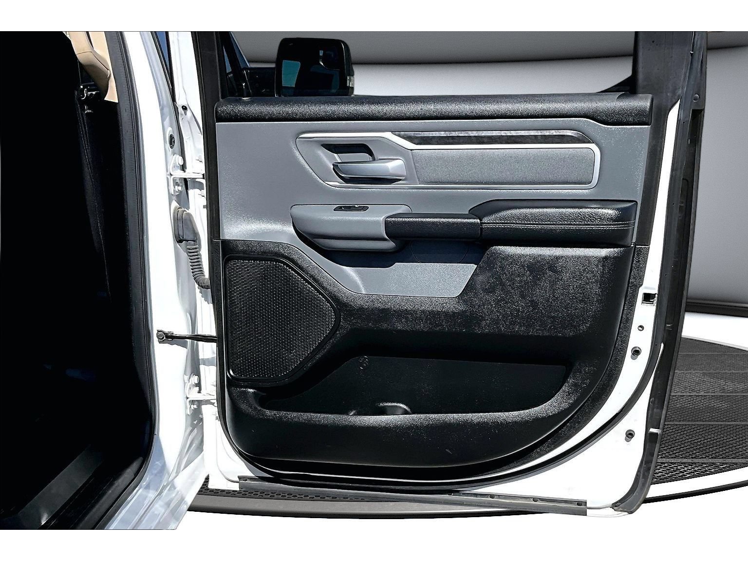 Used 2020 RAM 1500 Big Horn AWD/4WD image 45