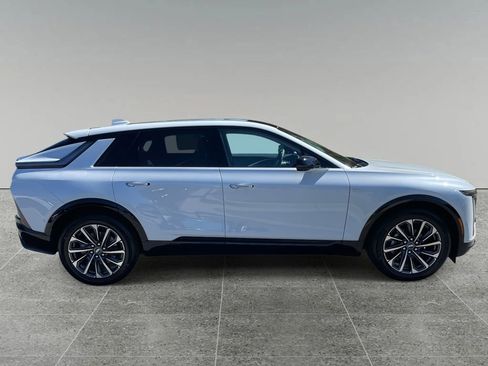 New 2026 Cadillac Lyriq Sport AWD/4WD image 6