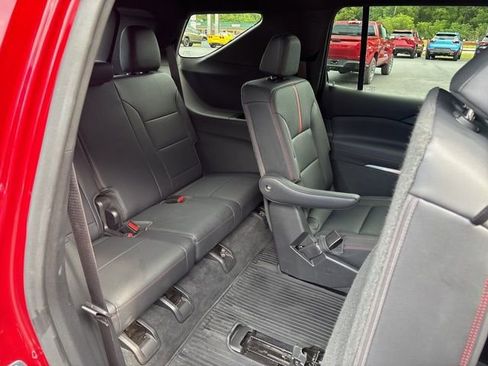 Used 2024 Chevrolet Traverse RS w/ LPO, Floor Liner Package image 19