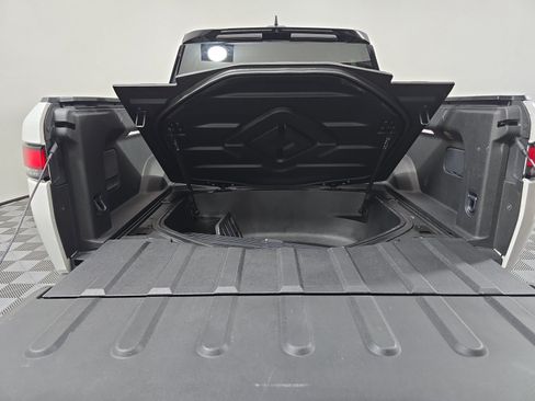 Used 2023 Rivian R1T Adventure AWD/4WD image 15