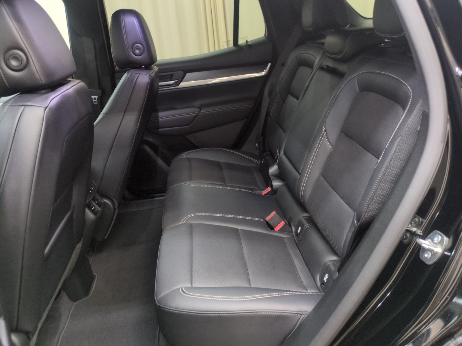 New 2027 GMC Terrain Elevation w/ Elevation Premium Package AWD/4WD image 23