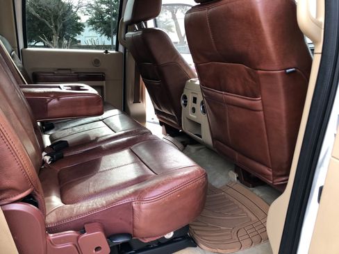 Used 2011 Ford F250 King Ranch w/ FX4 Off Road Pkg image 29