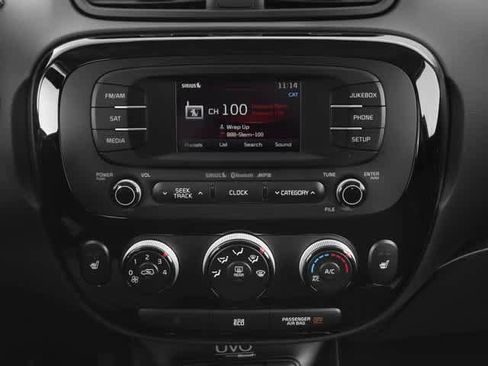 Used 2016 Kia Soul FWD image 11