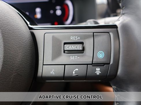 Used 2024 Nissan Pathfinder Platinum w/ Cargo Package AWD/4WD image 5