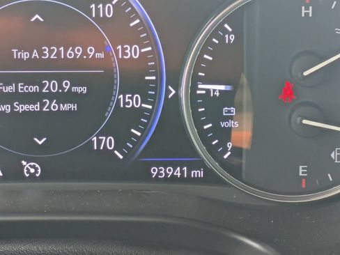 Used 2022 Buick Enclave Premium FWD image 22