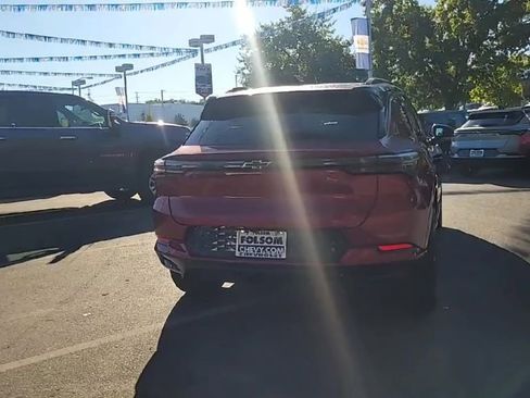 New 2026 Chevrolet Equinox EV RS image 7