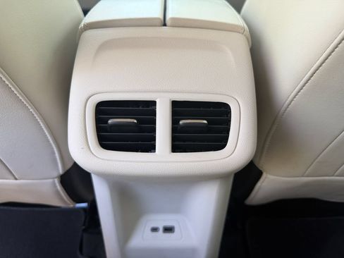 Used 2023 Buick Envision Essence AWD/4WD image 12