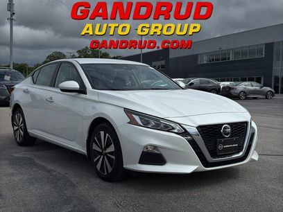 Certified 2022 Nissan Altima 2.5 SV