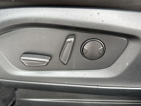 Certified 2022 Ford Explorer XLT w/ Class IV Trailer Tow Package image 27