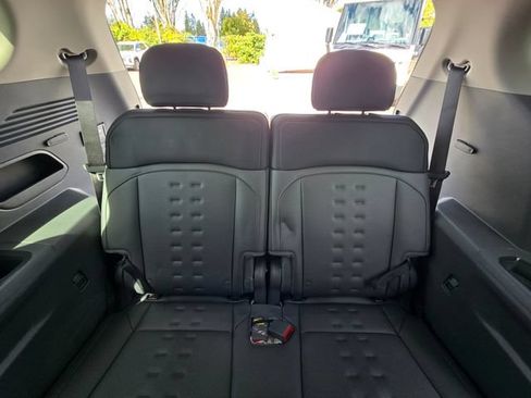 New 2026 Kia EV9 Wind AWD/4WD image 18