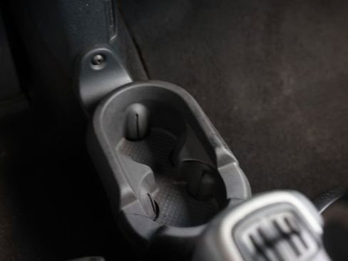 Used 2012 smart fortwo pure image 35