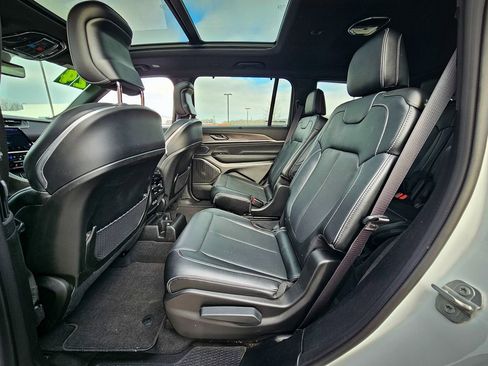 Certified 2024 Jeep Grand Cherokee L Overland w/ Advanced Protech Group III image 40