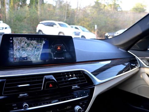 Used 2017 BMW 530i image 21