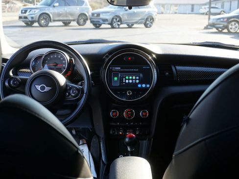 Used 2015 MINI Cooper S image 13
