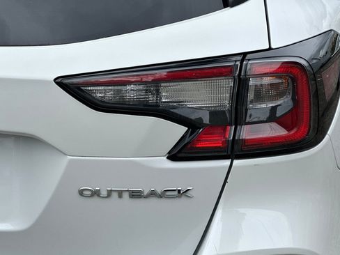 Used 2022 Subaru Outback Premium AWD/4WD image 35
