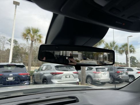 Used 2022 Chevrolet Silverado 1500 W/T w/ WT Value Package image 27