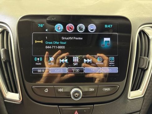 Used 2016 Chevrolet Malibu LT FWD image 33