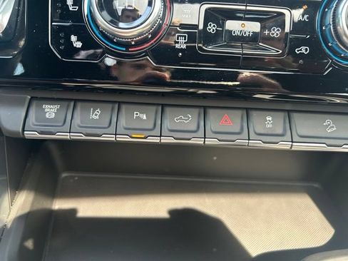 Used 2025 GMC Sierra 2500 Denali Ultimate w/ Max Trailering Package AWD/4WD image 51