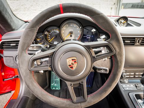 Used 2018 Porsche 911 GT3 image 17