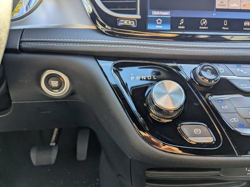 New 2026 Chrysler Pacifica Select w/ S Appearance Package FWD image 17