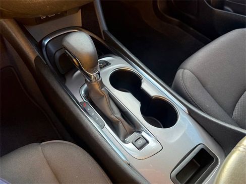 Used 2024 Chevrolet Malibu LT image 15