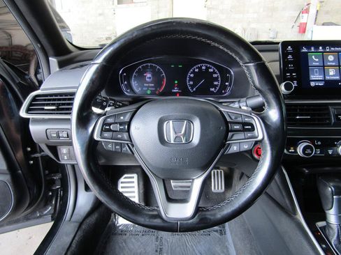Used 2020 Honda Accord Sport image 13