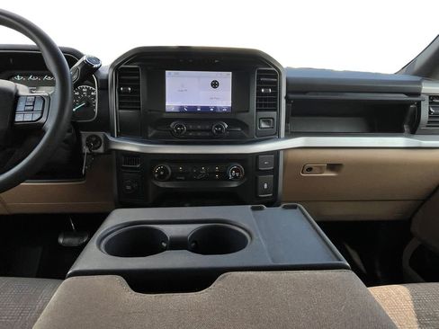 Used 2023 Ford F150 XLT image 3