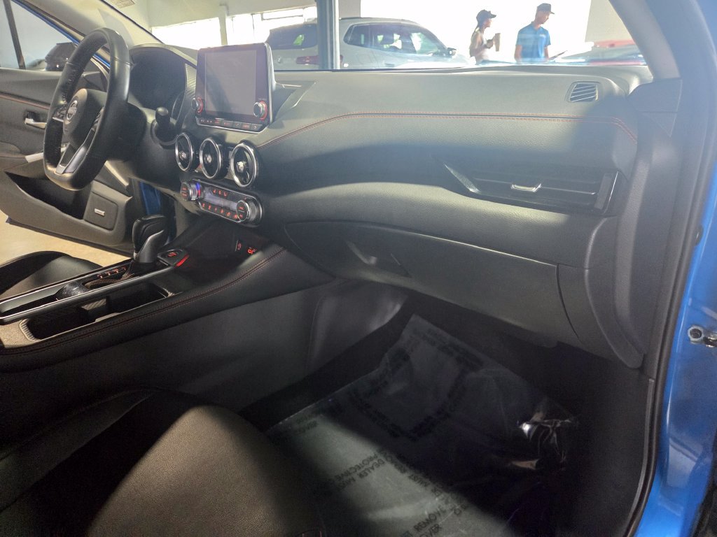 Used 2025 Nissan Sentra SR w/ SR Premium Package FWD image 16