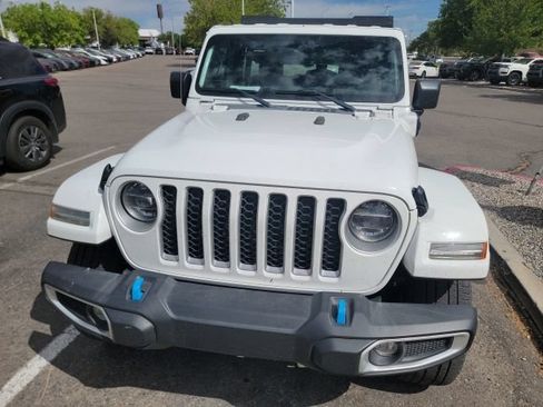 Used 2022 Jeep Wrangler Unlimited Sahara AWD/4WD image 2