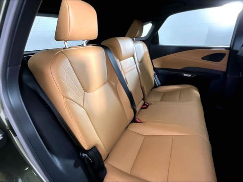 Used 2024 Lexus RX 350 Premium image 19