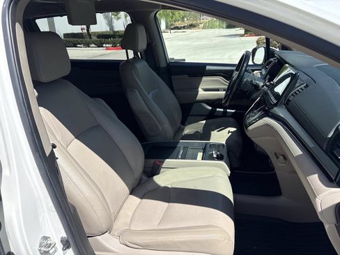 Used 2019 Honda Odyssey Elite image 16