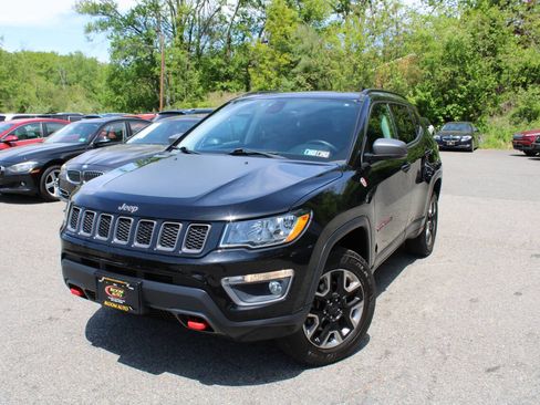 Used 2017 Jeep Compass Trailhawk w/ Navigation Group image 1