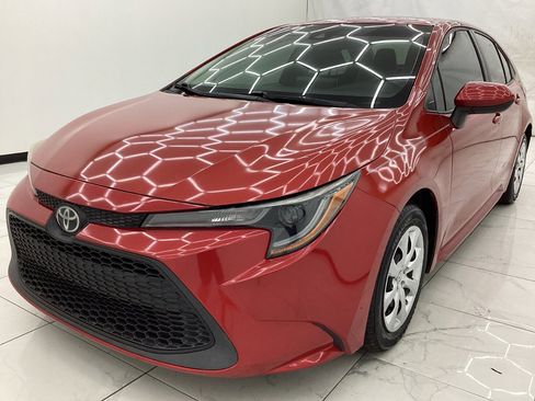 Used 2021 Toyota Corolla LE FWD image 1