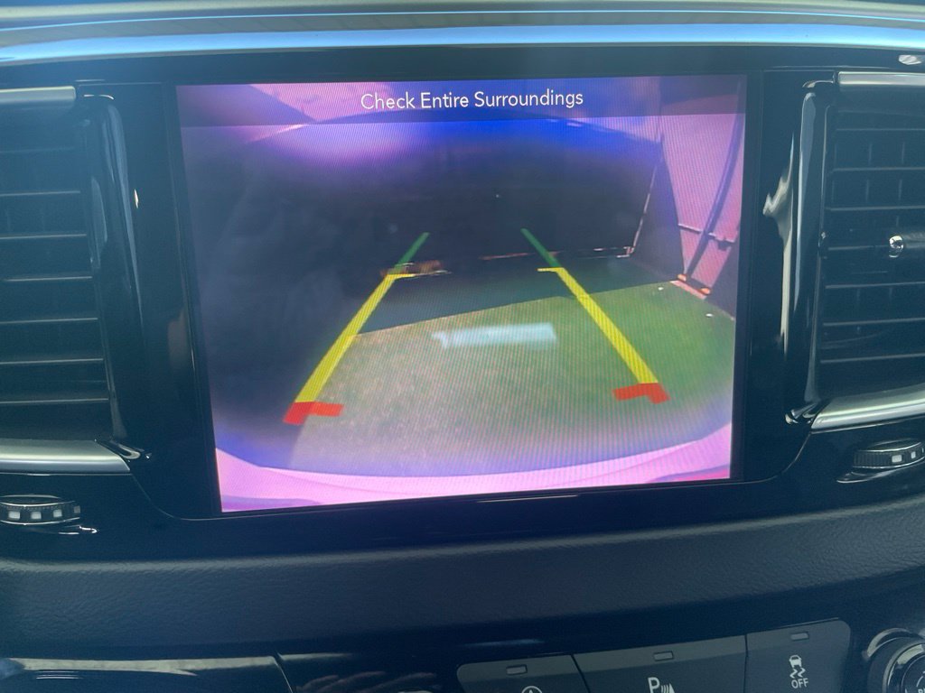 Used 2019 Chrysler Pacifica Touring-L Plus w/ S Appearance Package FWD image 19