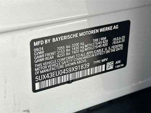 Certified 2025 BMW X5 xDrive50e image 36