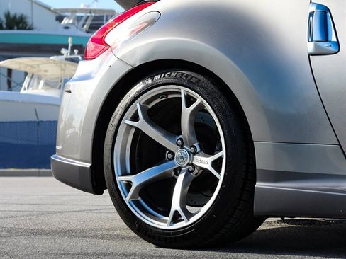 Used 2010 Nissan 370Z NISMO RWD image 17