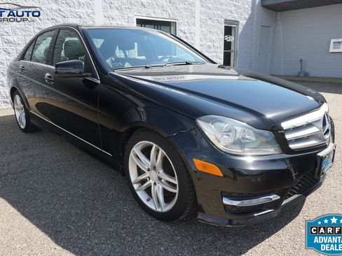 Used 2013 Mercedes-Benz C 300 4MATIC Sedan image 1