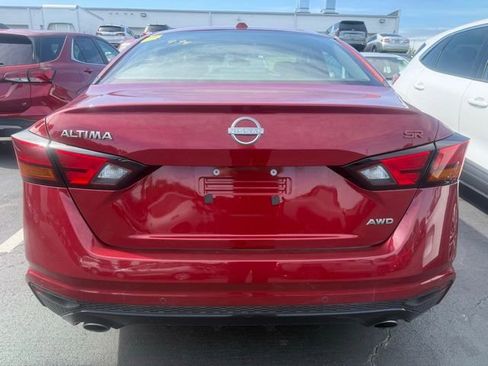Used 2024 Nissan Altima 2.5 SR AWD/4WD image 5