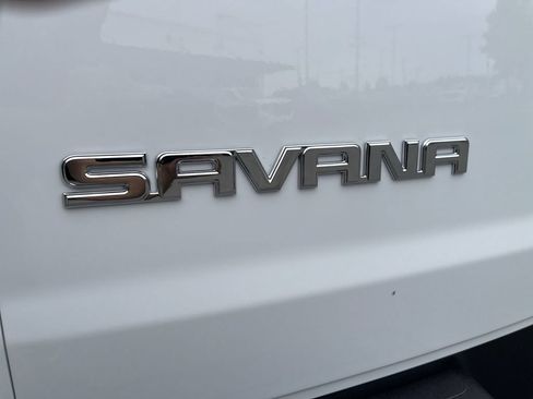 New 2026 GMC Savana 3500 w/ Driver Convenience Package RWD image 27