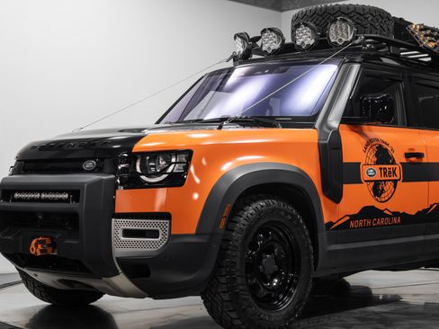 Used 2022 Land Rover Defender 110 S image 4