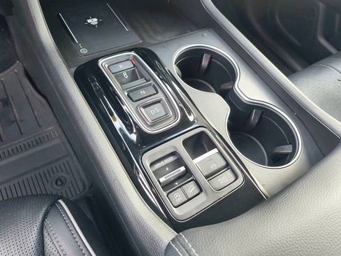 Used 2023 Honda Pilot Elite image 23