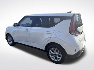 Used 2025 Kia Soul S FWD video 3