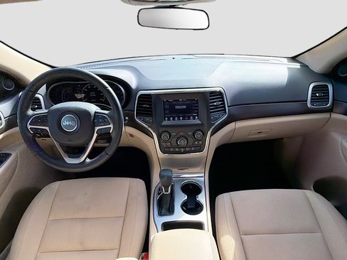 Used 2018 Jeep Grand Cherokee Laredo image 15