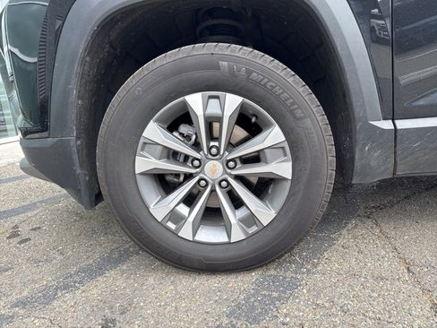 Used 2025 Chevrolet Equinox LT image 23